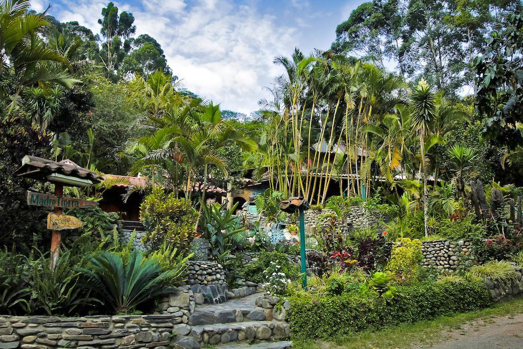 Hôtel Casa Madre Tierra à Vilcabamba Extérieur photo