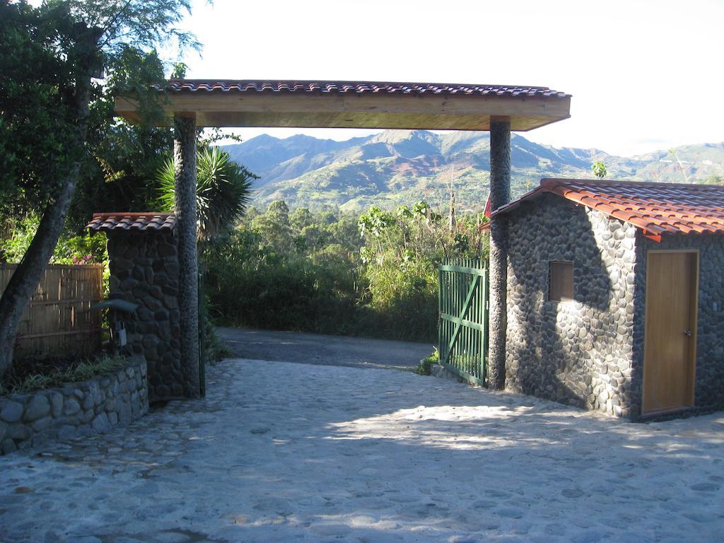Hôtel Casa Madre Tierra à Vilcabamba Extérieur photo